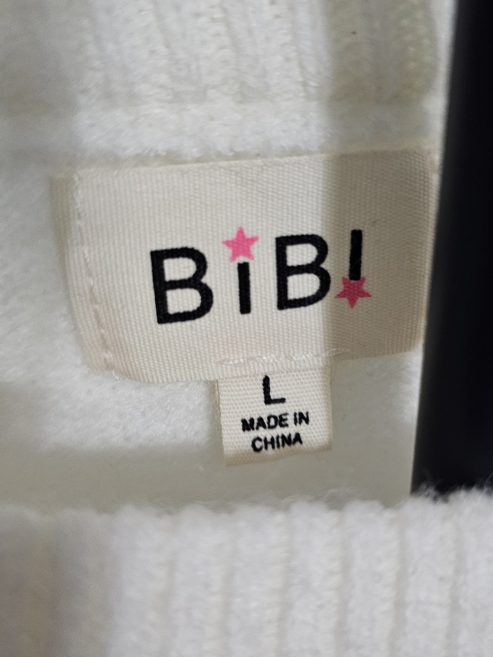 BiBi Cream Crewneck Sweater with Multicolor 'merry' Appliqué - Picture 4 of 5